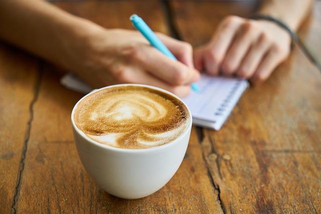 exploring the unique Flavor Profiles⁤ of ⁣La Colombe's Draft Lattes