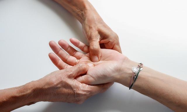 Enhancing Sleep Quality: The Role⁤ of⁣ Deep touch Pressure Stimulation